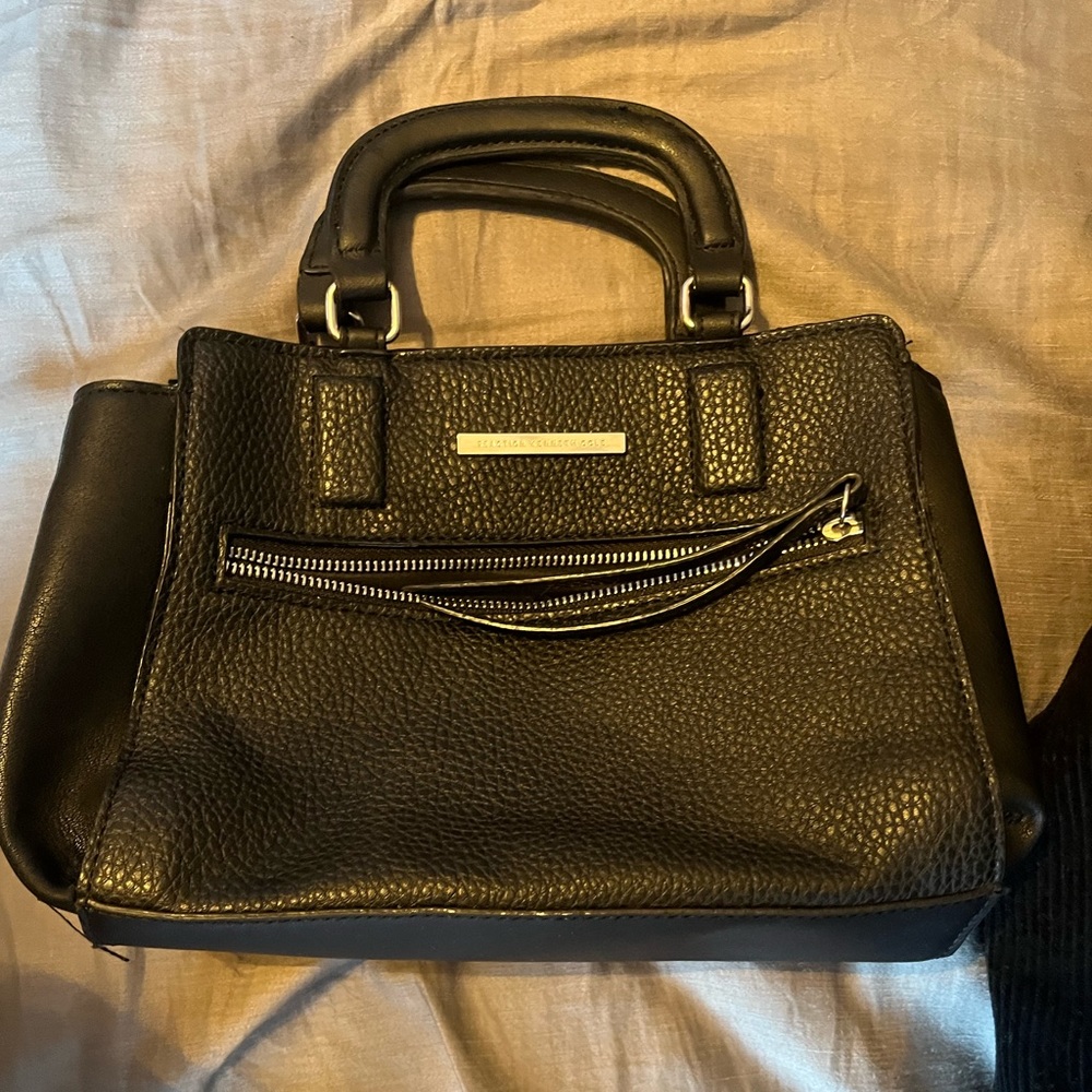 reaction kenneth cole hang bag